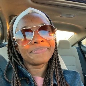 Meet your Posher, Sheila